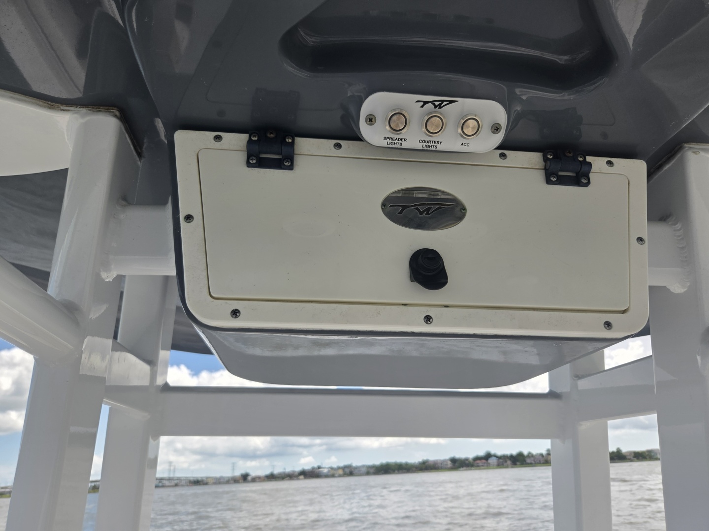 D amp D 24ft Tidewater Yacht For Sale D amp D 24ft Tidewater Yacht For Sale