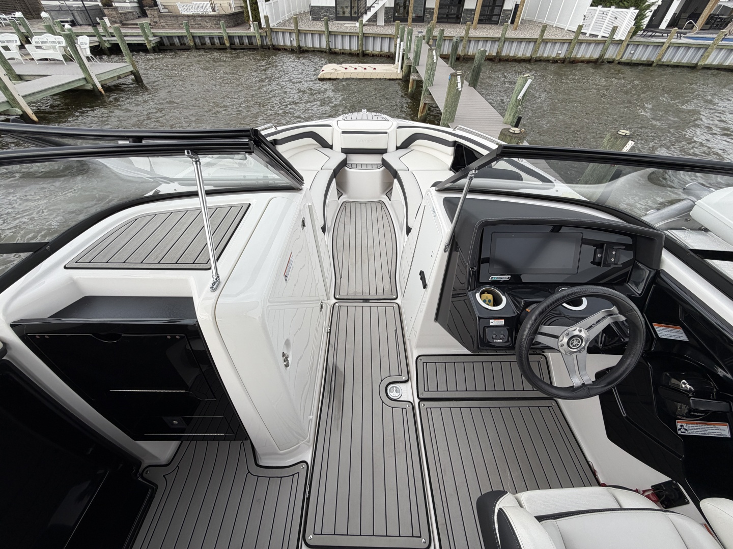 2020 Yamaha Boats 242 Limited S E-Series