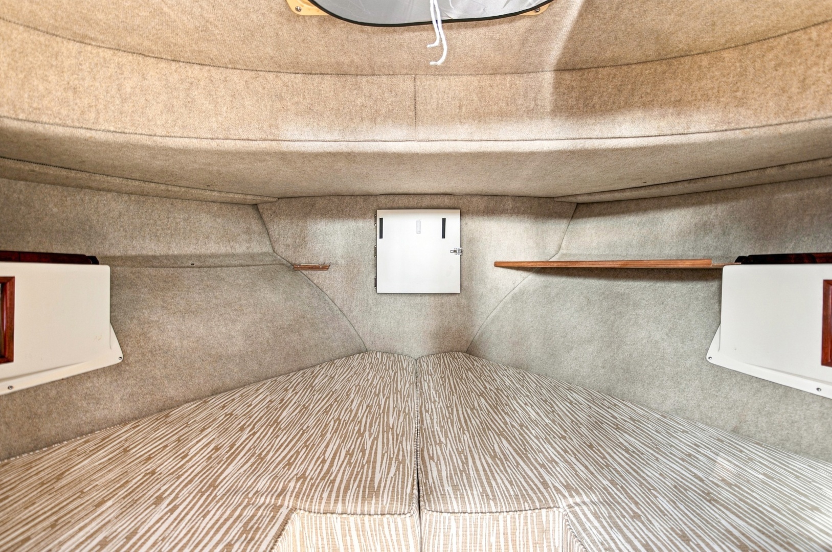 Bonjour 31ft Camano Yacht For Sale