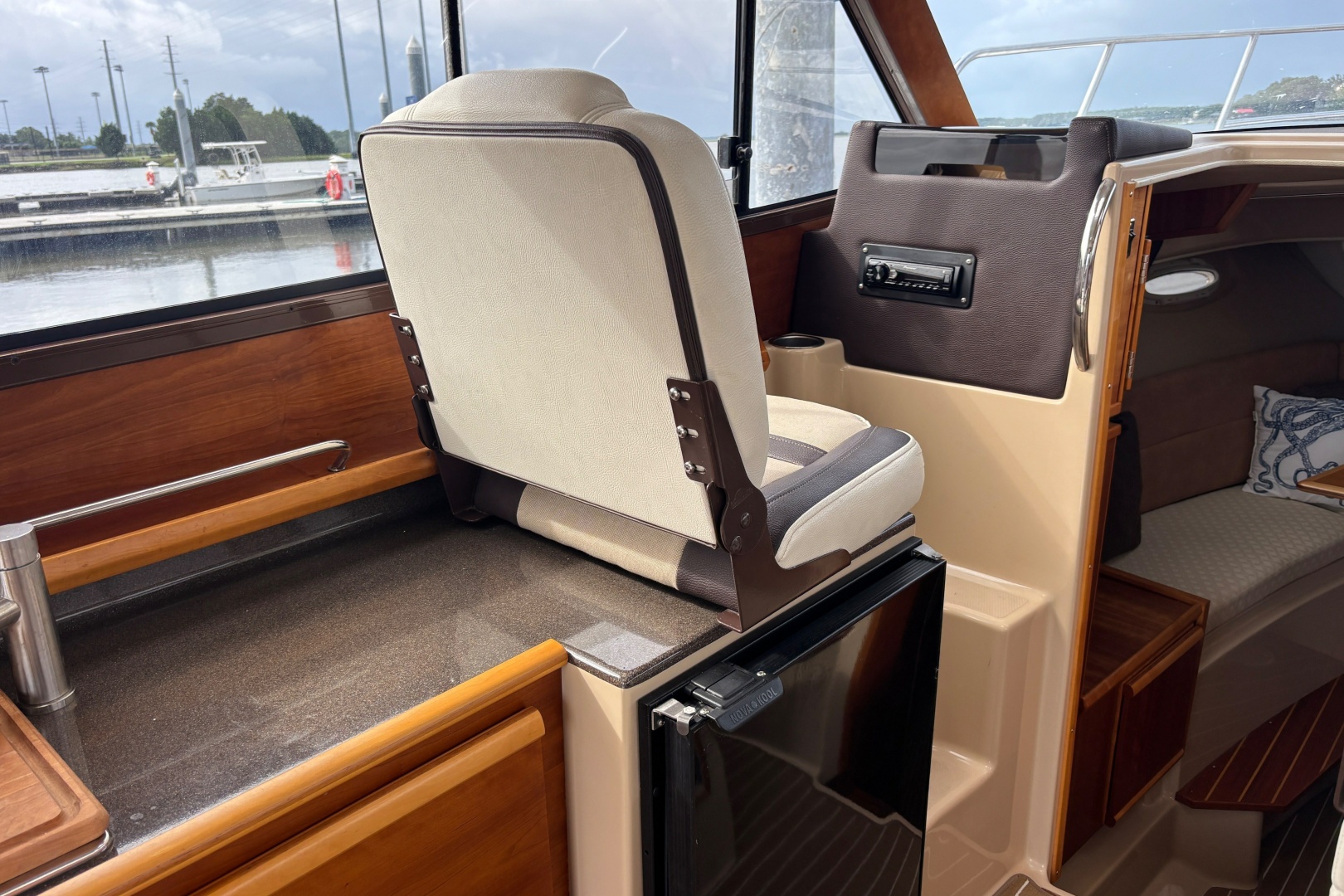 MARGARET ADELE 32ft Cutwater Yacht For Sale MARGARET ADELE 32ft Cutwater Yacht For Sale