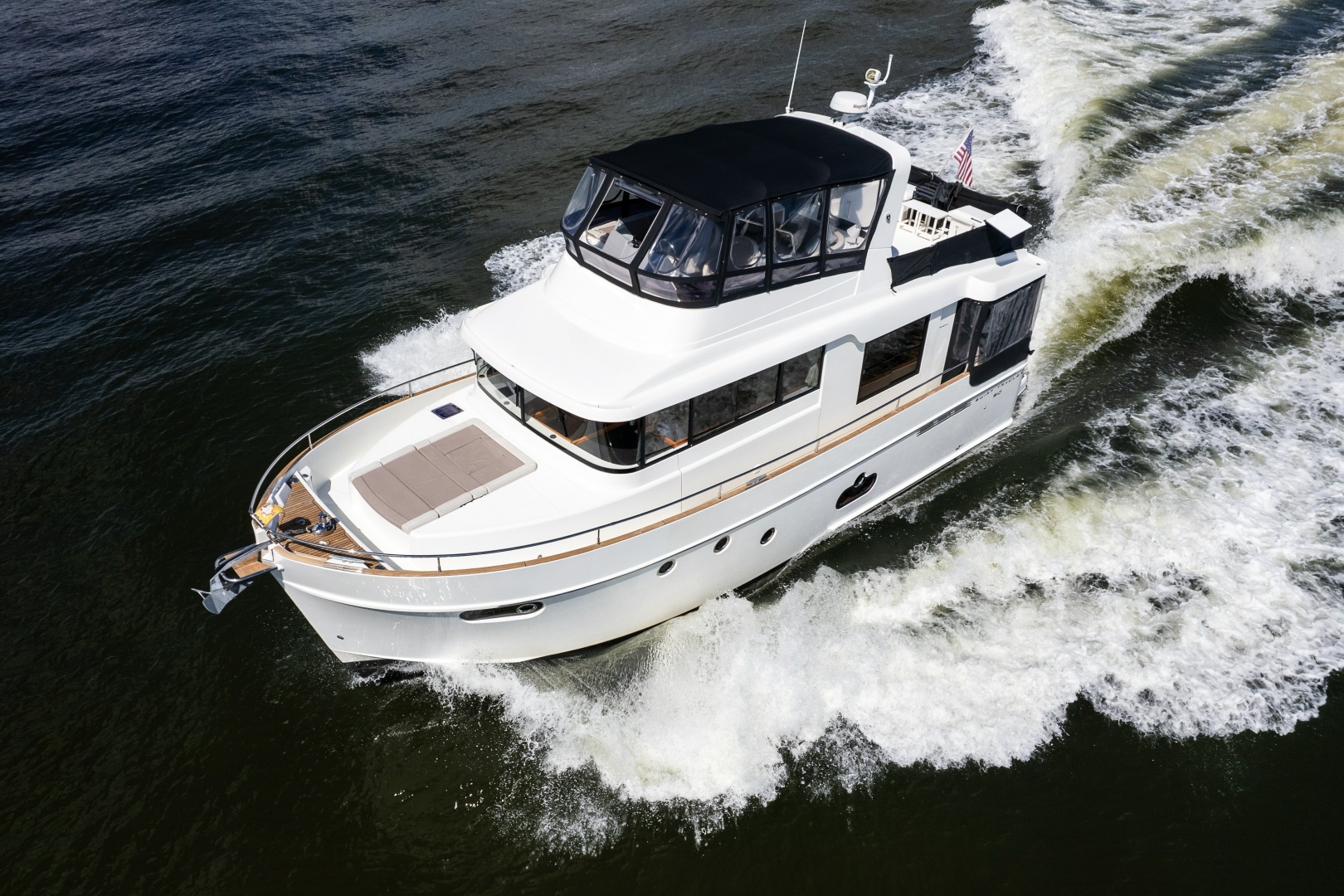 Lake House 50ft Beneteau Yacht For Sale