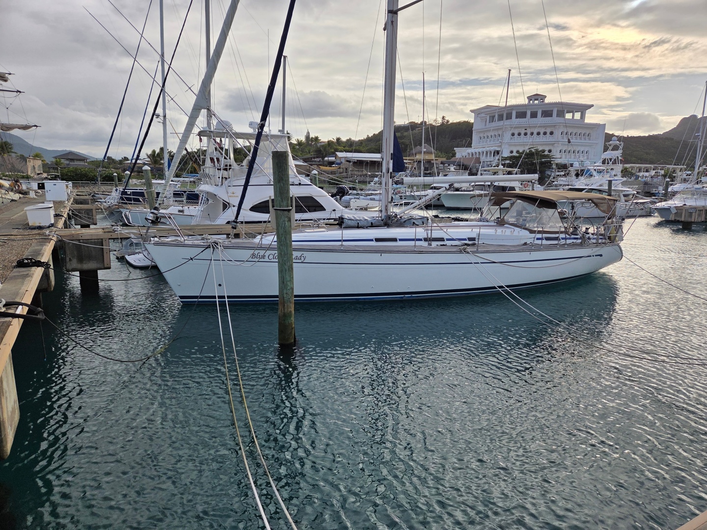 BLUE CLOUD LADY 49ft Bavaria Yacht For Sale