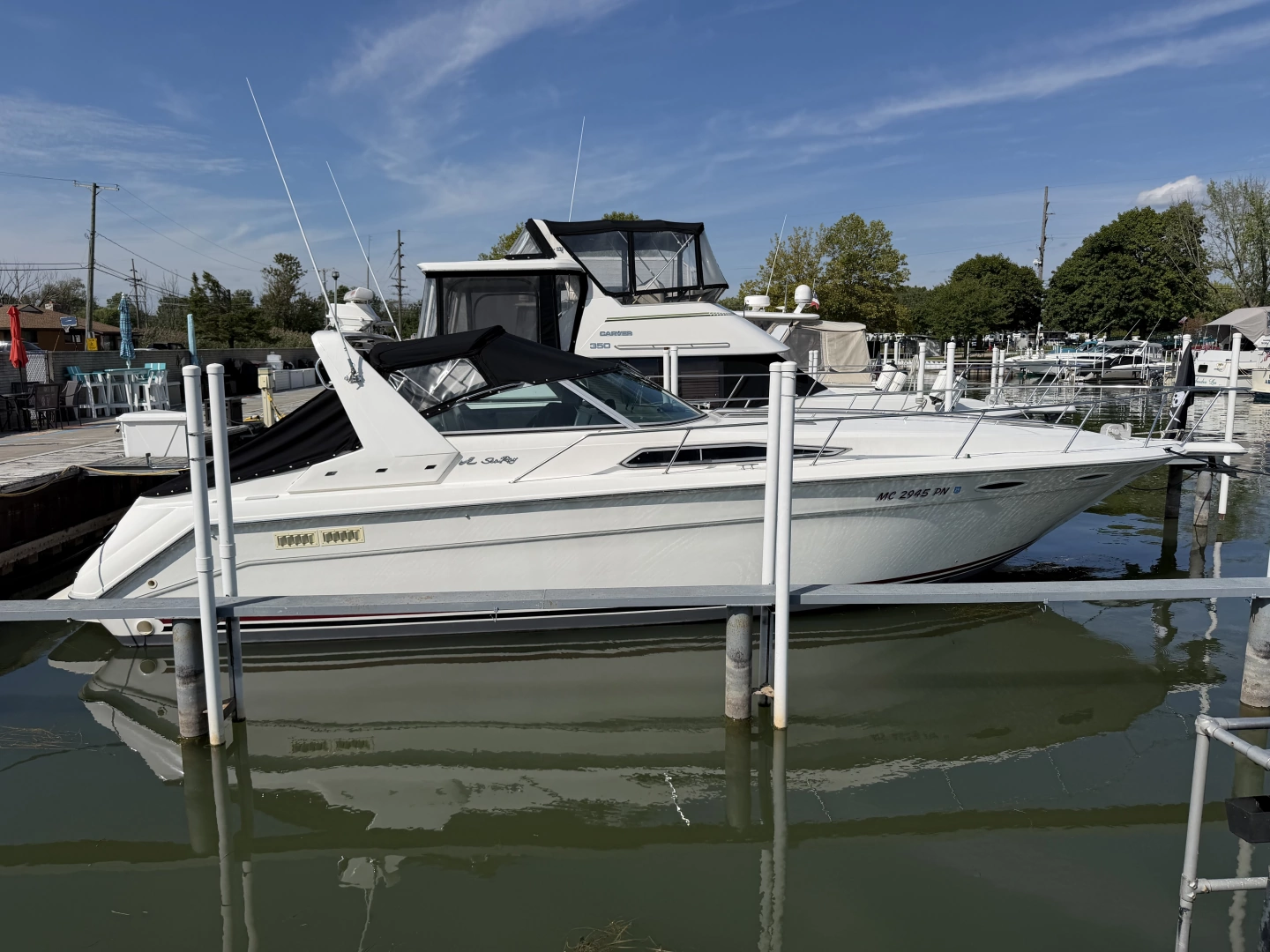 1993 Sea Ray 370 Express Cruiser, photo 1 of 30
