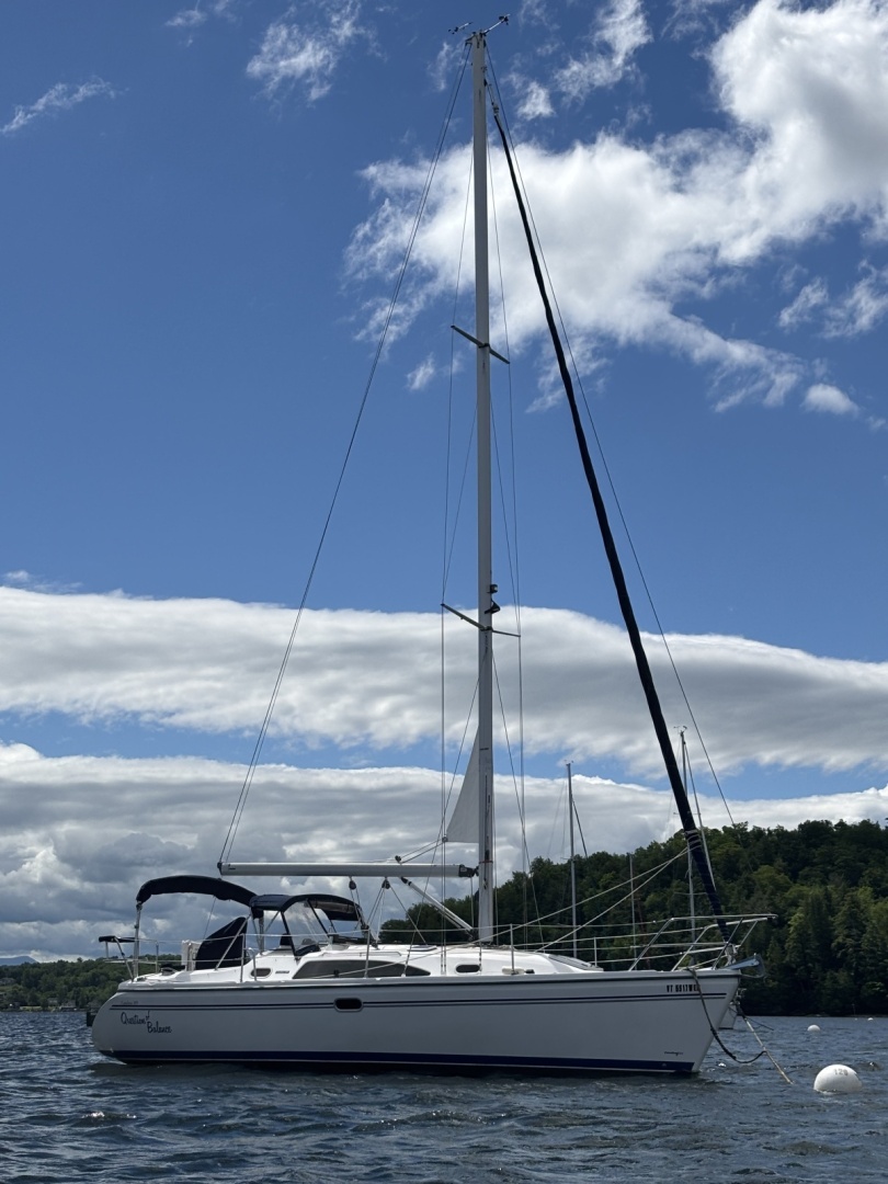 QUESTION OF BALANCE 32ft Catalina Yacht For Sale
