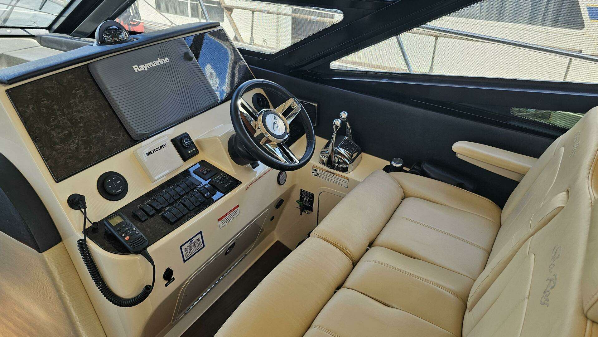 Sea Ray  Yacht For Sale