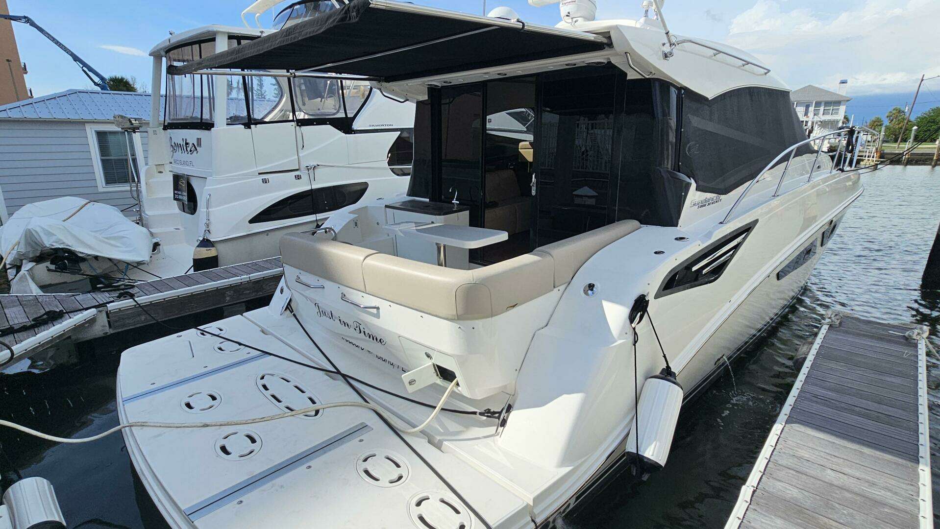 Sea Ray  Yacht For Sale