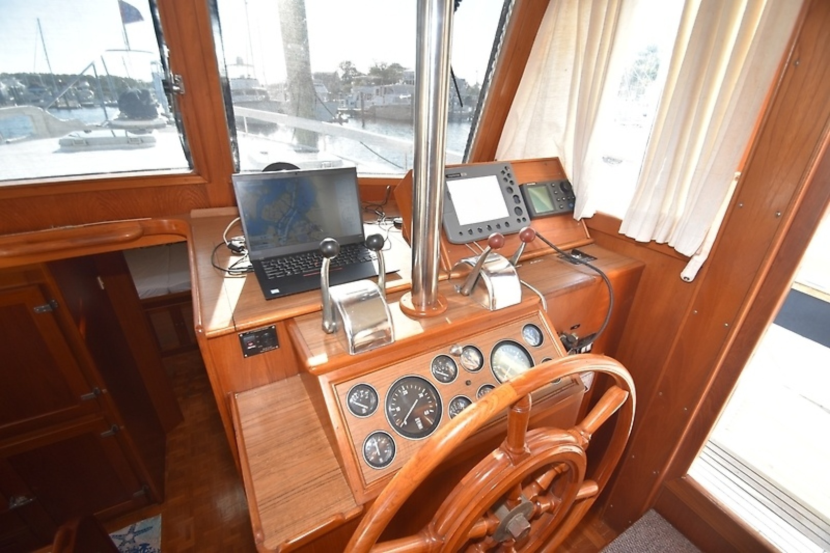 Zingara 46ft Grand Banks Yacht For Sale Zingara 46ft Grand Banks Yacht For Sale