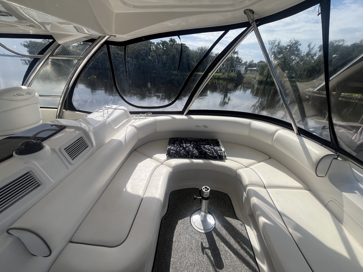 2006 Sea Ray 58 Sedan Bridge