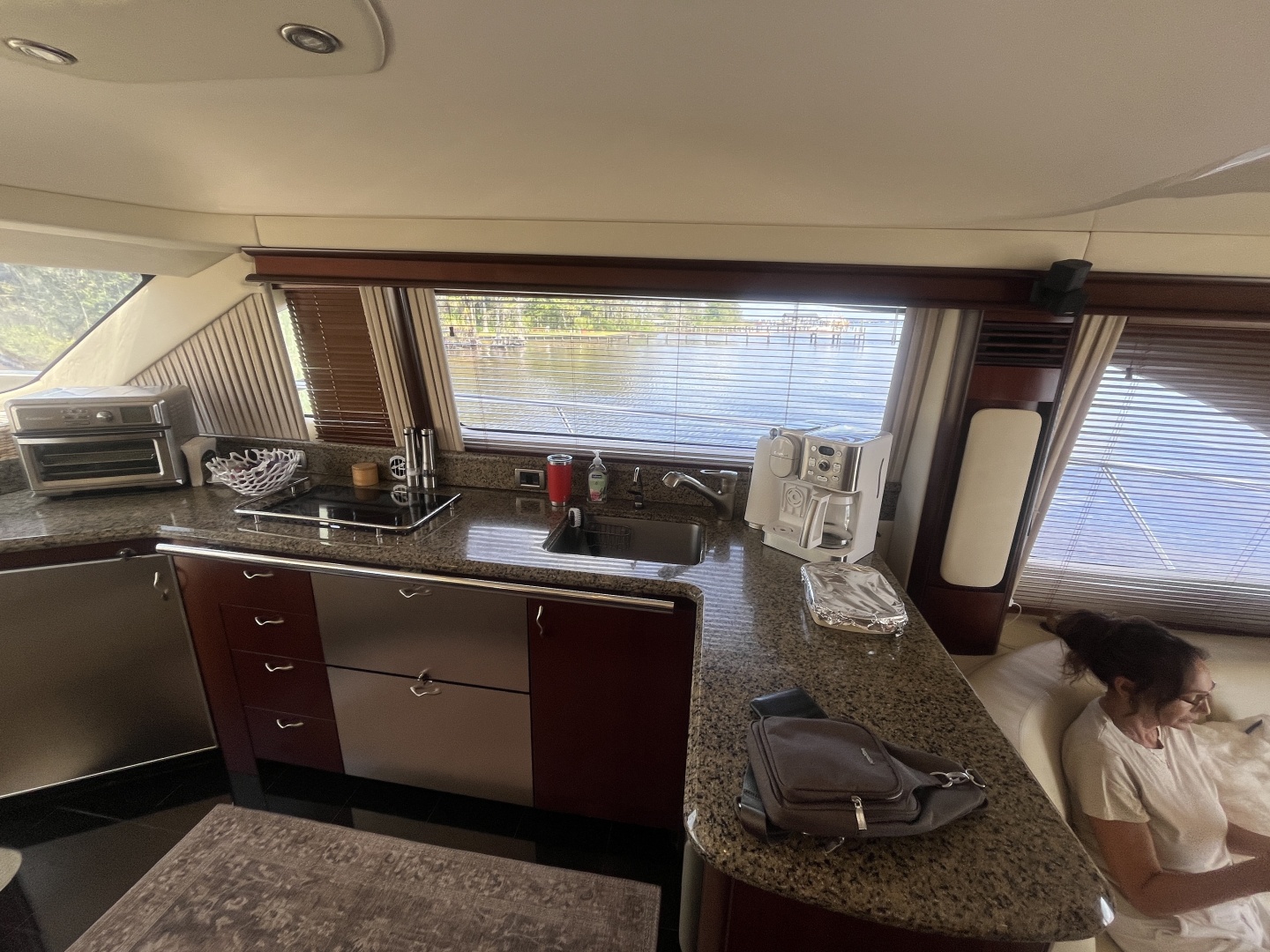 2006 Sea Ray 58 Sedan Bridge