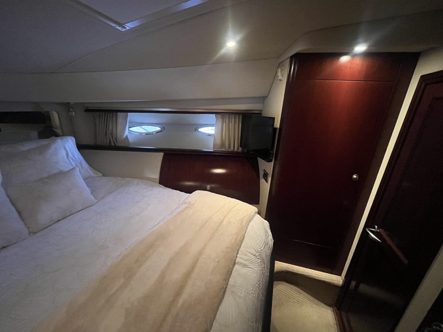 2006 Sea Ray 58 Sedan Bridge