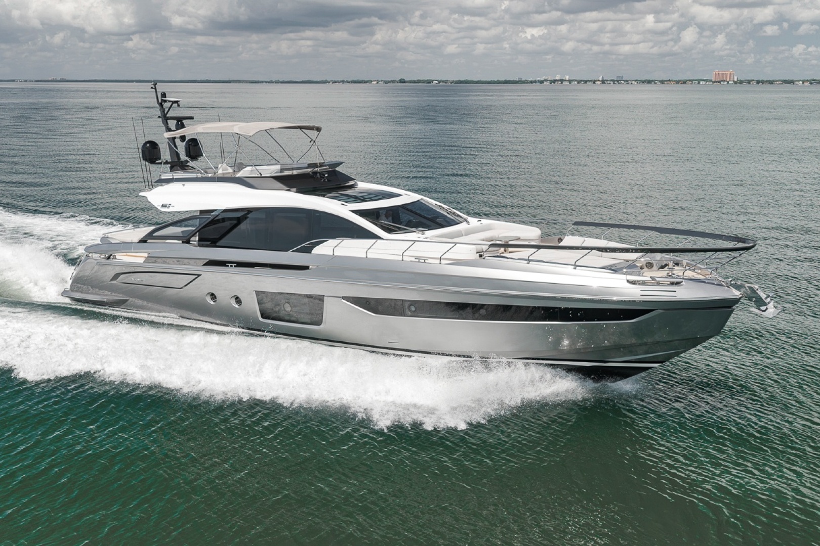 2024 Azimut S8