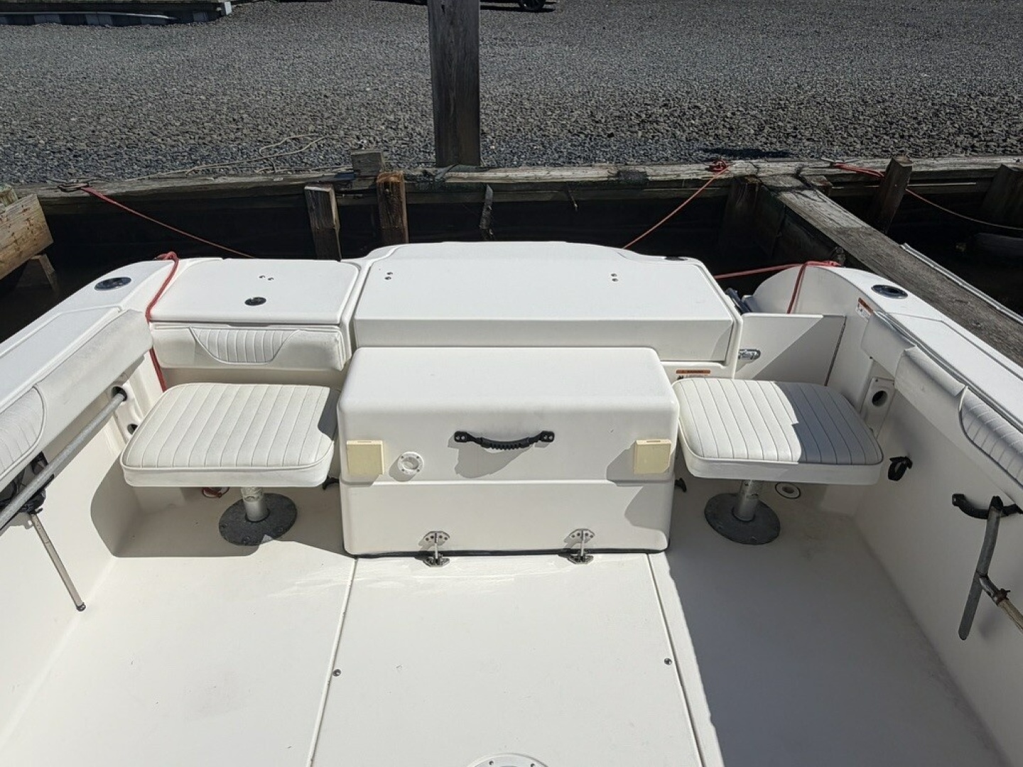 23ft Seaswirl Striper Yacht For Sale 23ft Seaswirl Striper Yacht For Sale