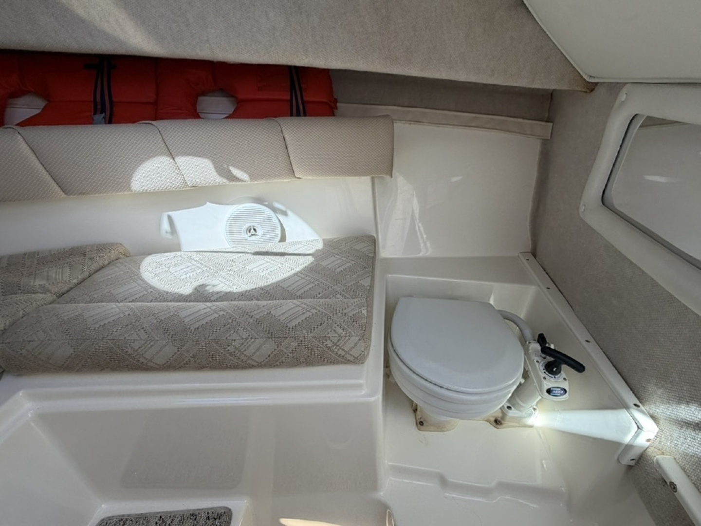 23ft Seaswirl Striper Yacht For Sale 23ft Seaswirl Striper Yacht For Sale