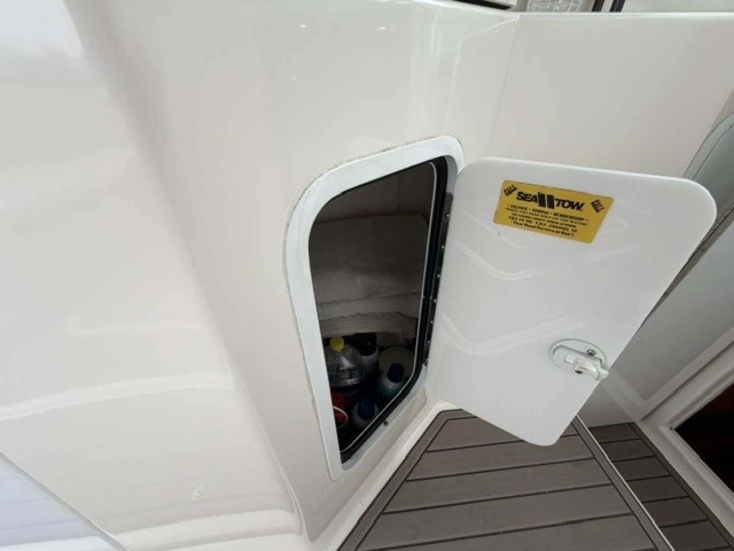 Cockpit storage locker