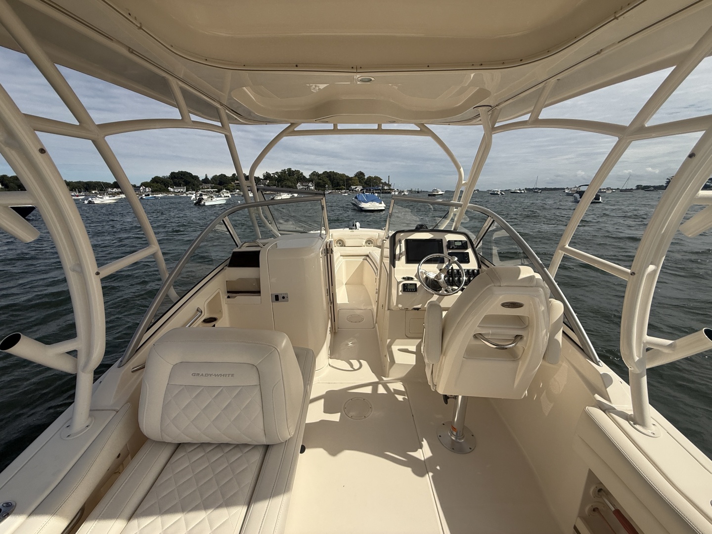23ft Grady White Yacht For Sale