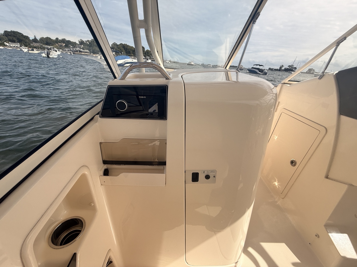 23ft Grady White Yacht For Sale