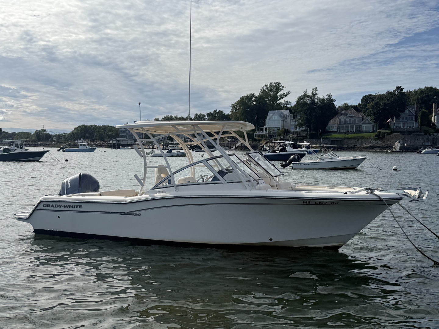 23ft Grady White Yacht For Sale