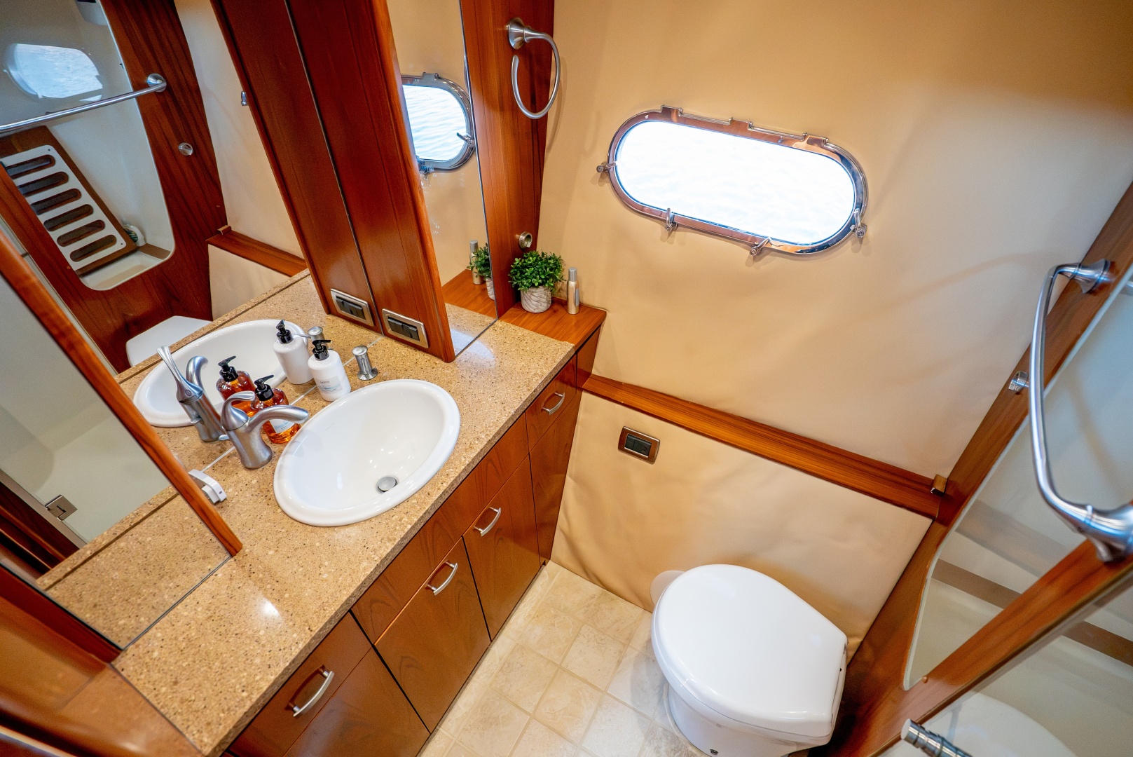 Jayda 58ft Tiara Yachts Yacht For Sale