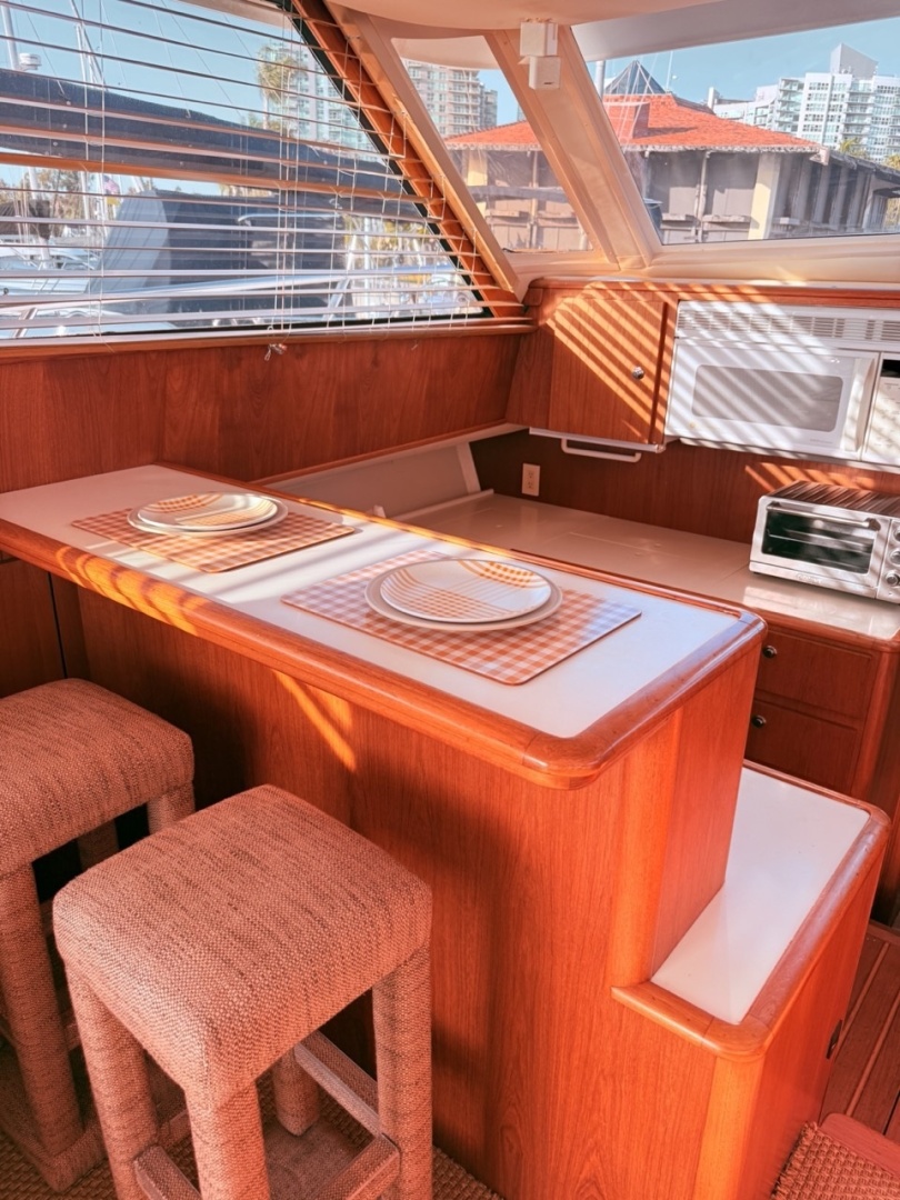 2000 Tiara Yachts 