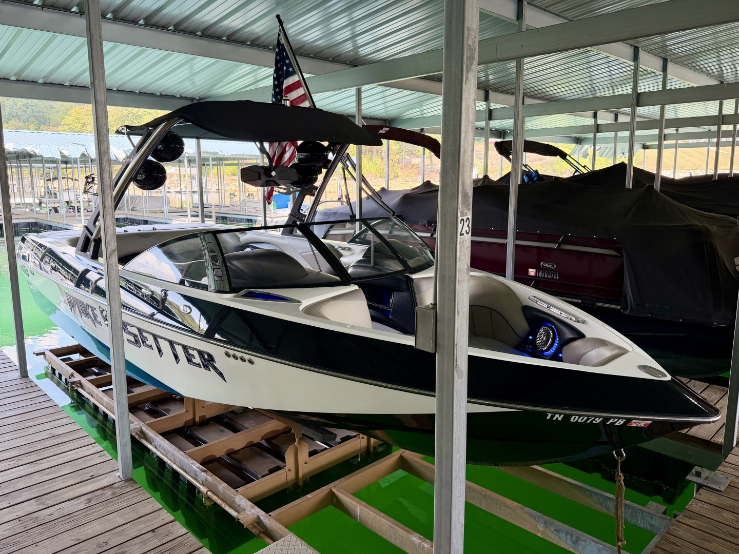 2011 Malibu Wakesetter 247 LSV