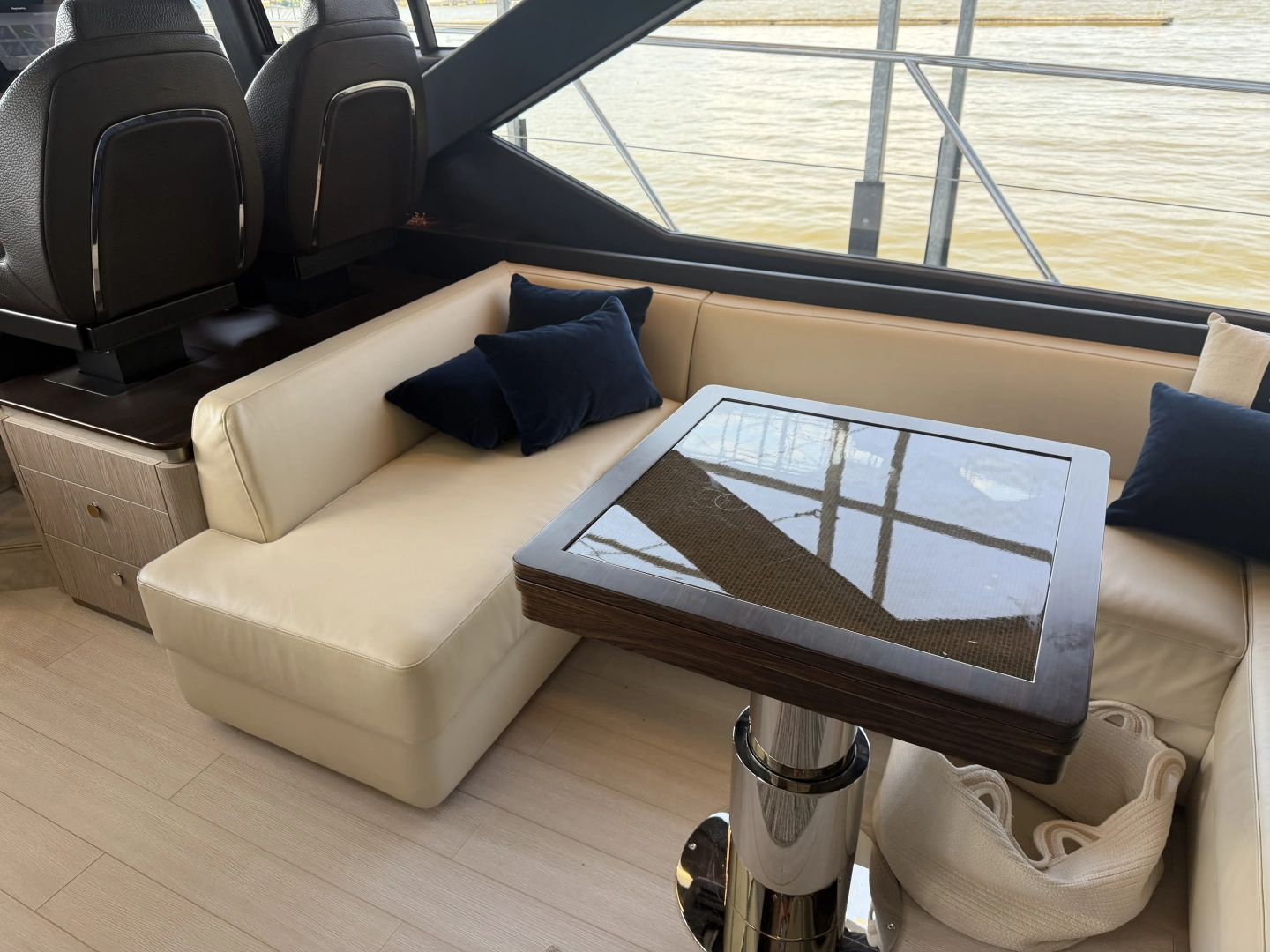 Azimut S6 Yacht For Sale