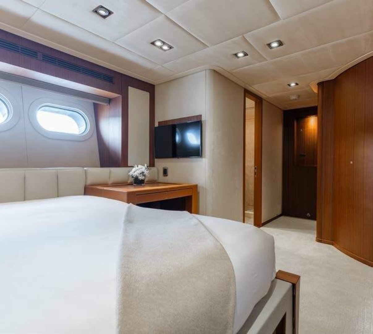 2012 Trinity Yachts Tri-Deck