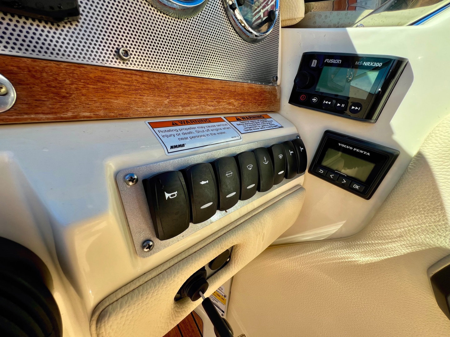 2020 Chris-Craft Launch 27