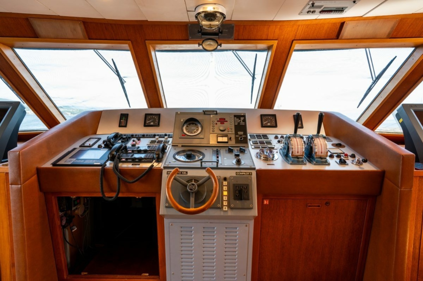 1979 Feadship 