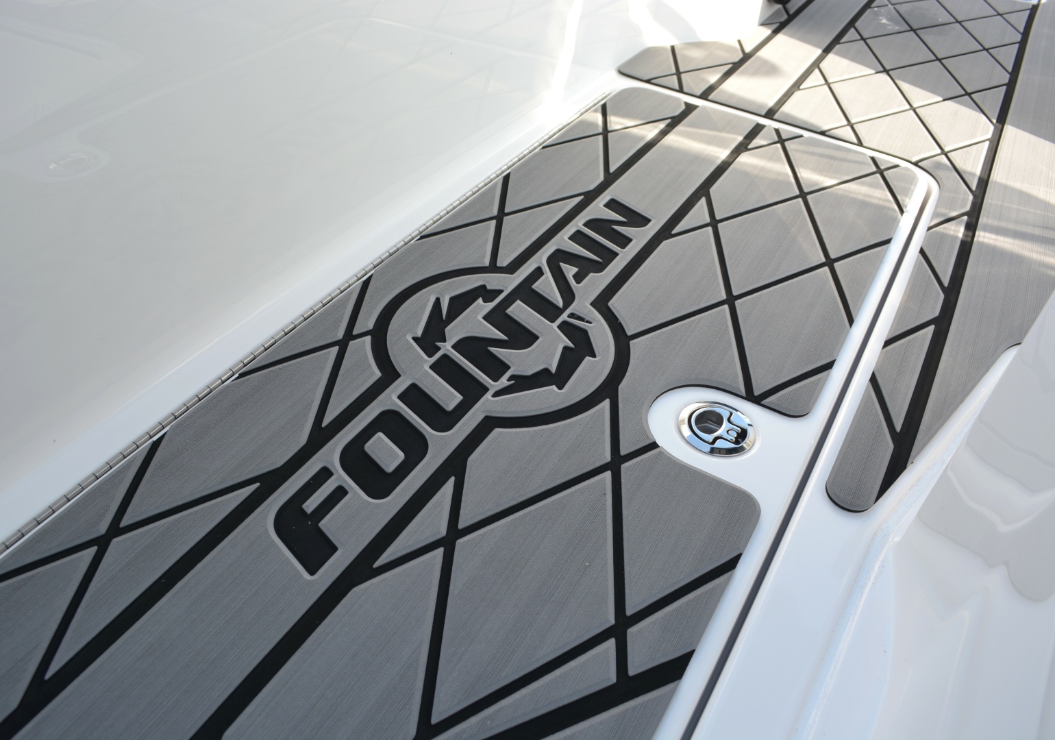 2025 Fountain 32 NX
