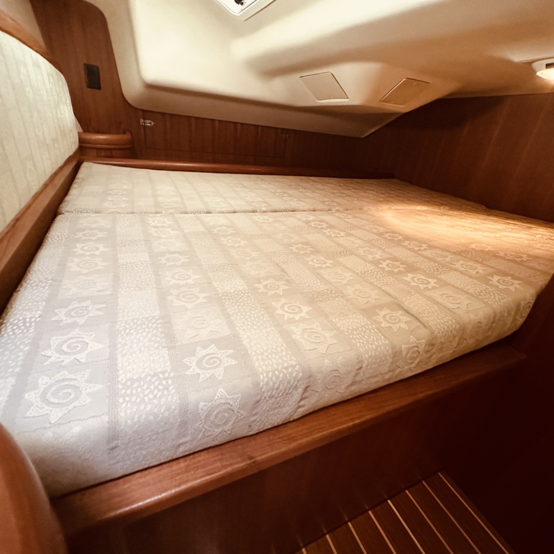 Second Life 35ft Hunter Yacht For Sale