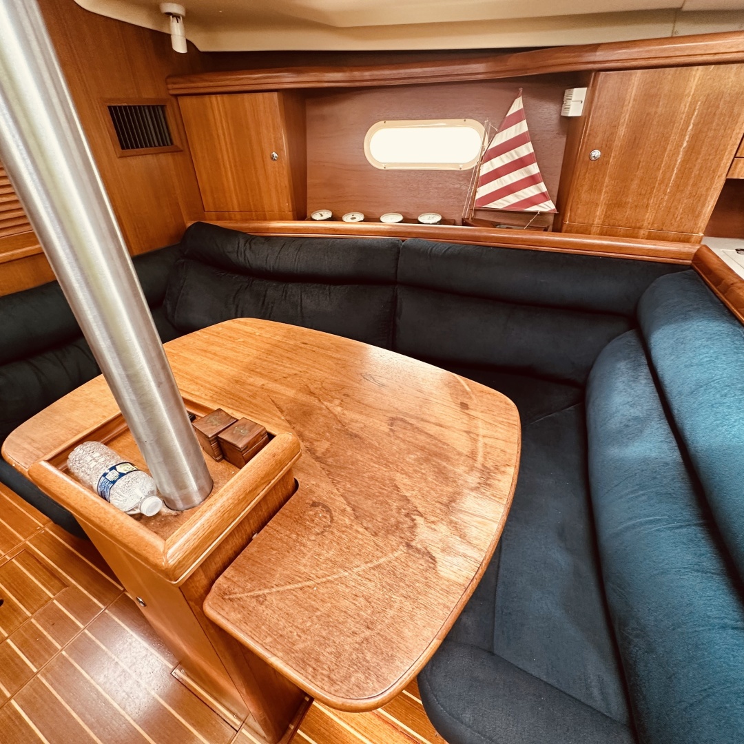 Second Life 35ft Hunter Yacht For Sale