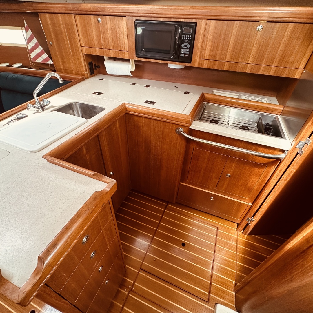 Second Life 35ft Hunter Yacht For Sale