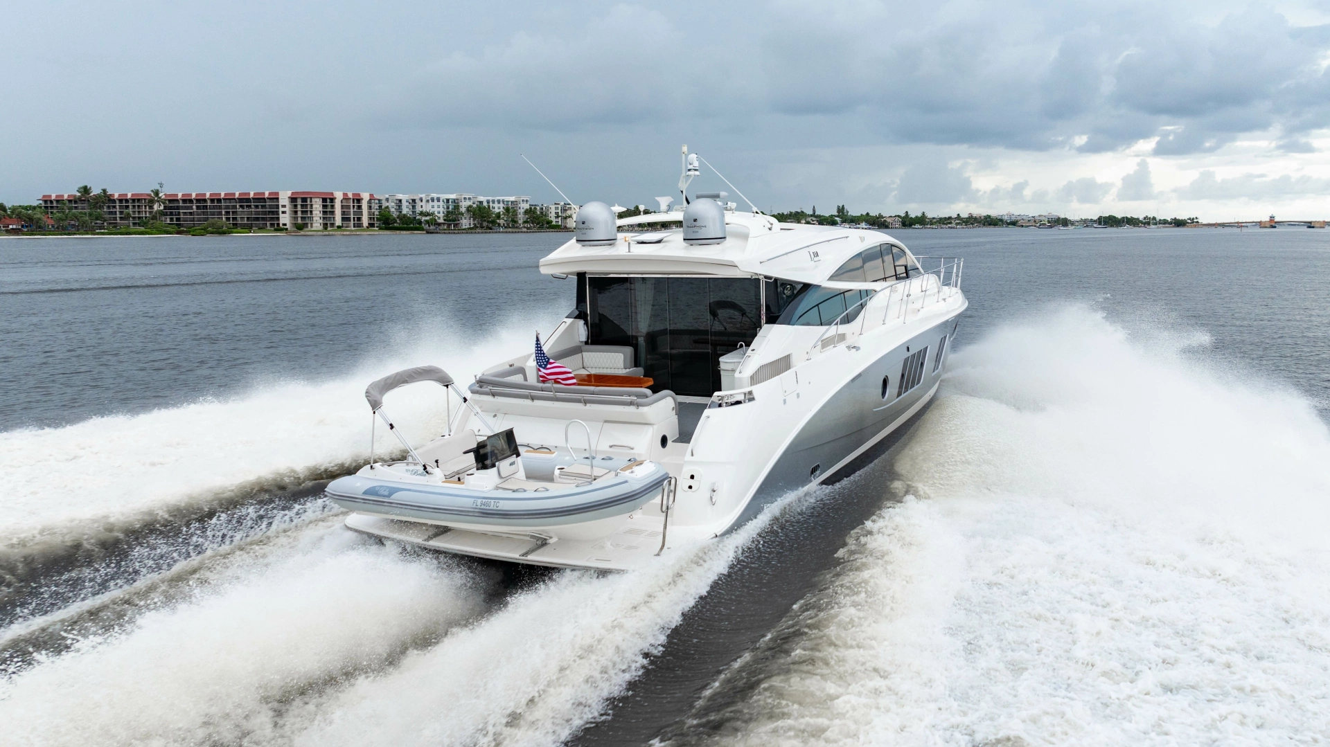 Sea Ray L65 Yacht For Sale