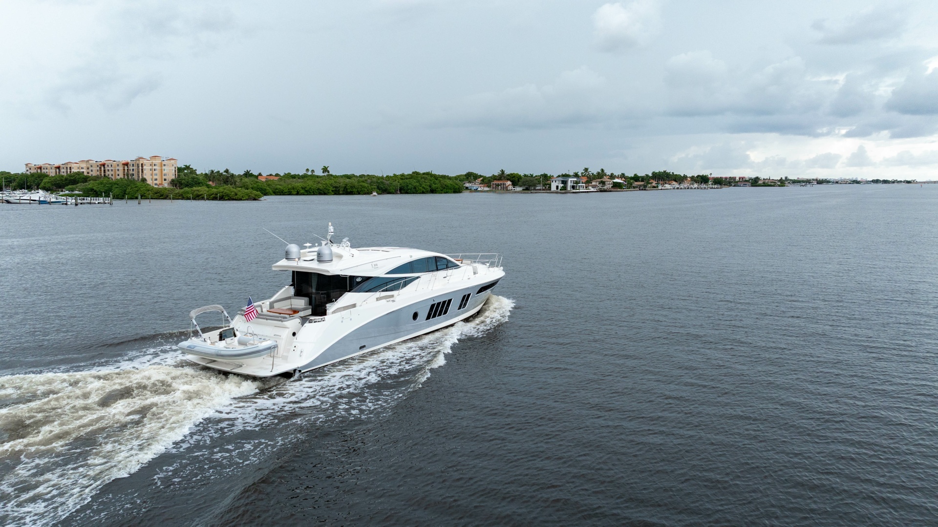2017 Sea Ray L65