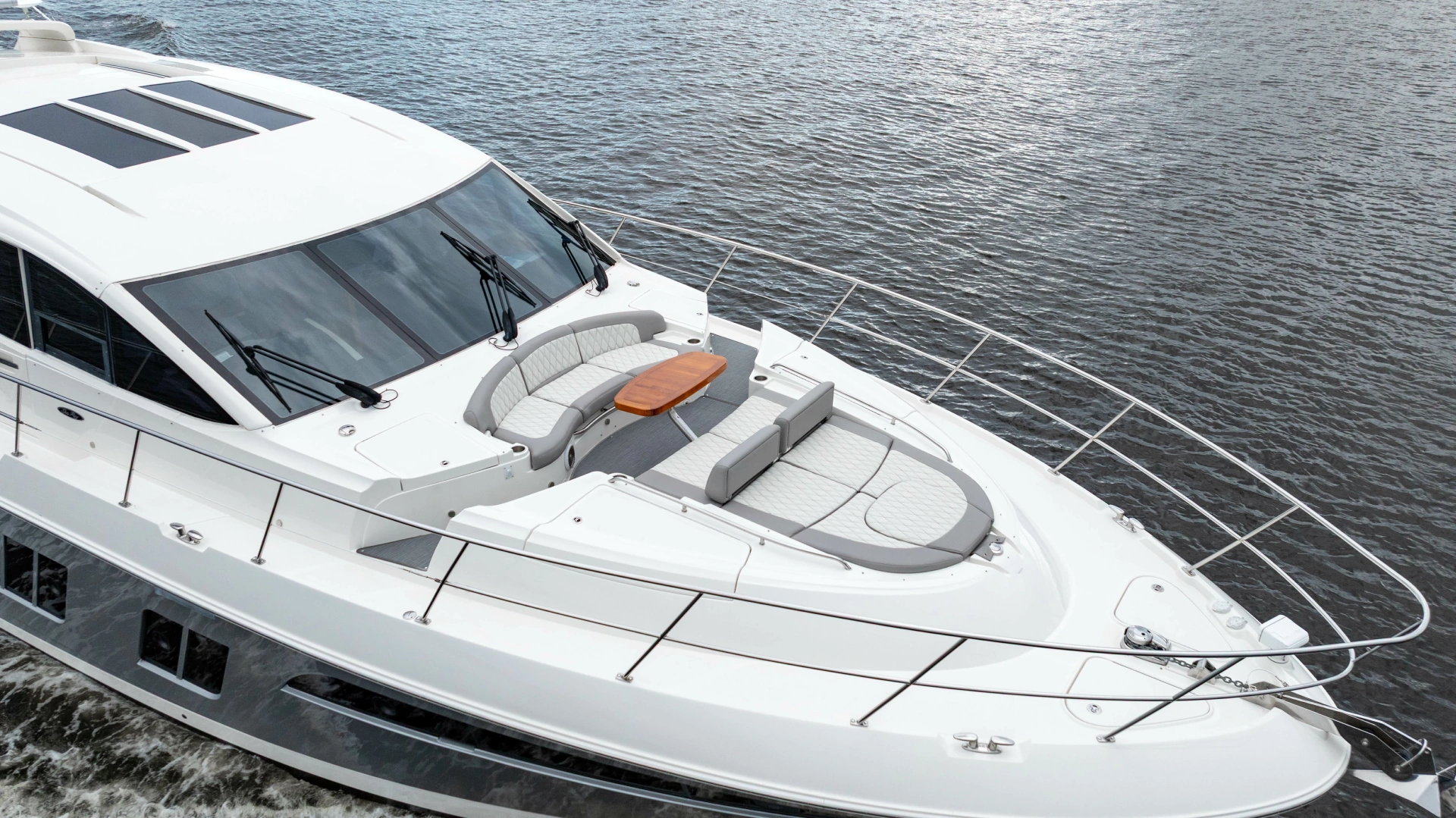 Sea Ray L65 Yacht For Sale