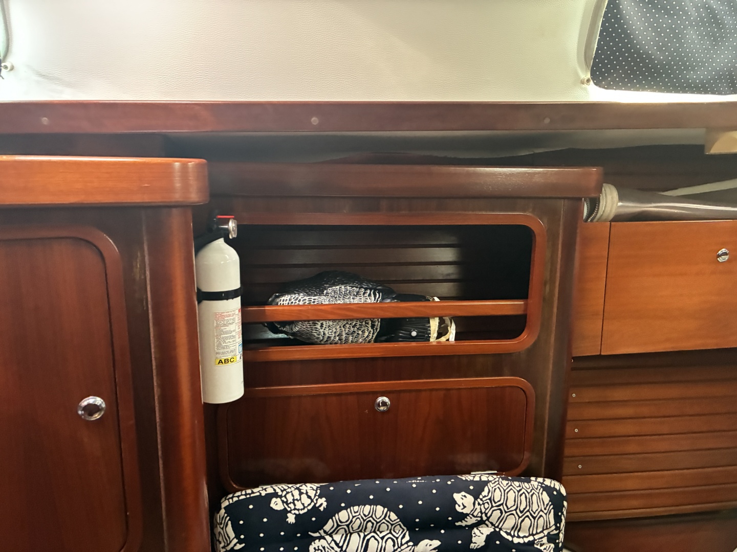 Southern Rain 44ft Beneteau Yacht For Sale Southern Rain 44ft Beneteau Yacht For Sale