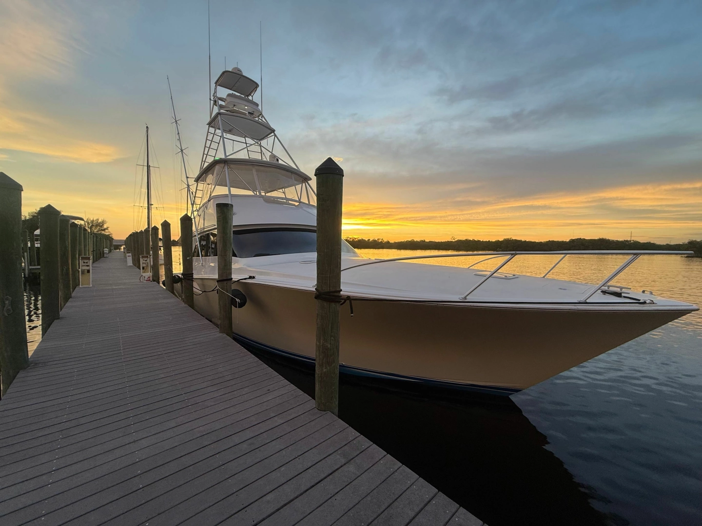Viking 52 Convertible Yacht For Sale