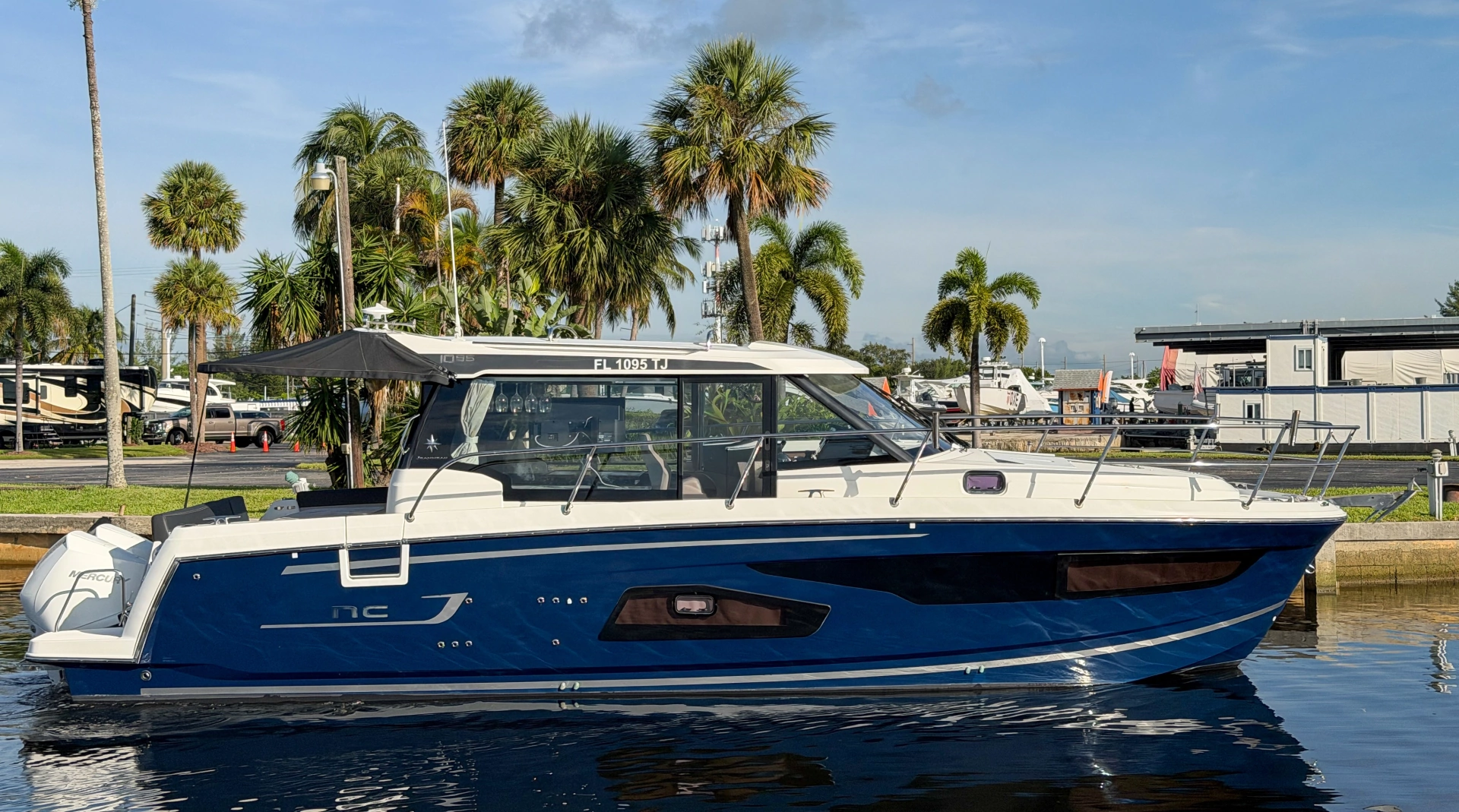 Jeanneau NC 1095 Coupe Yacht For Sale