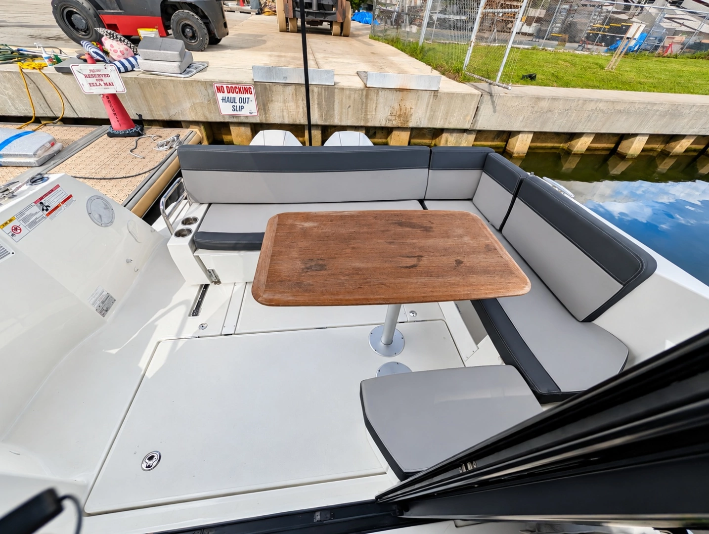 Jeanneau NC 1095 Coupe Yacht For Sale