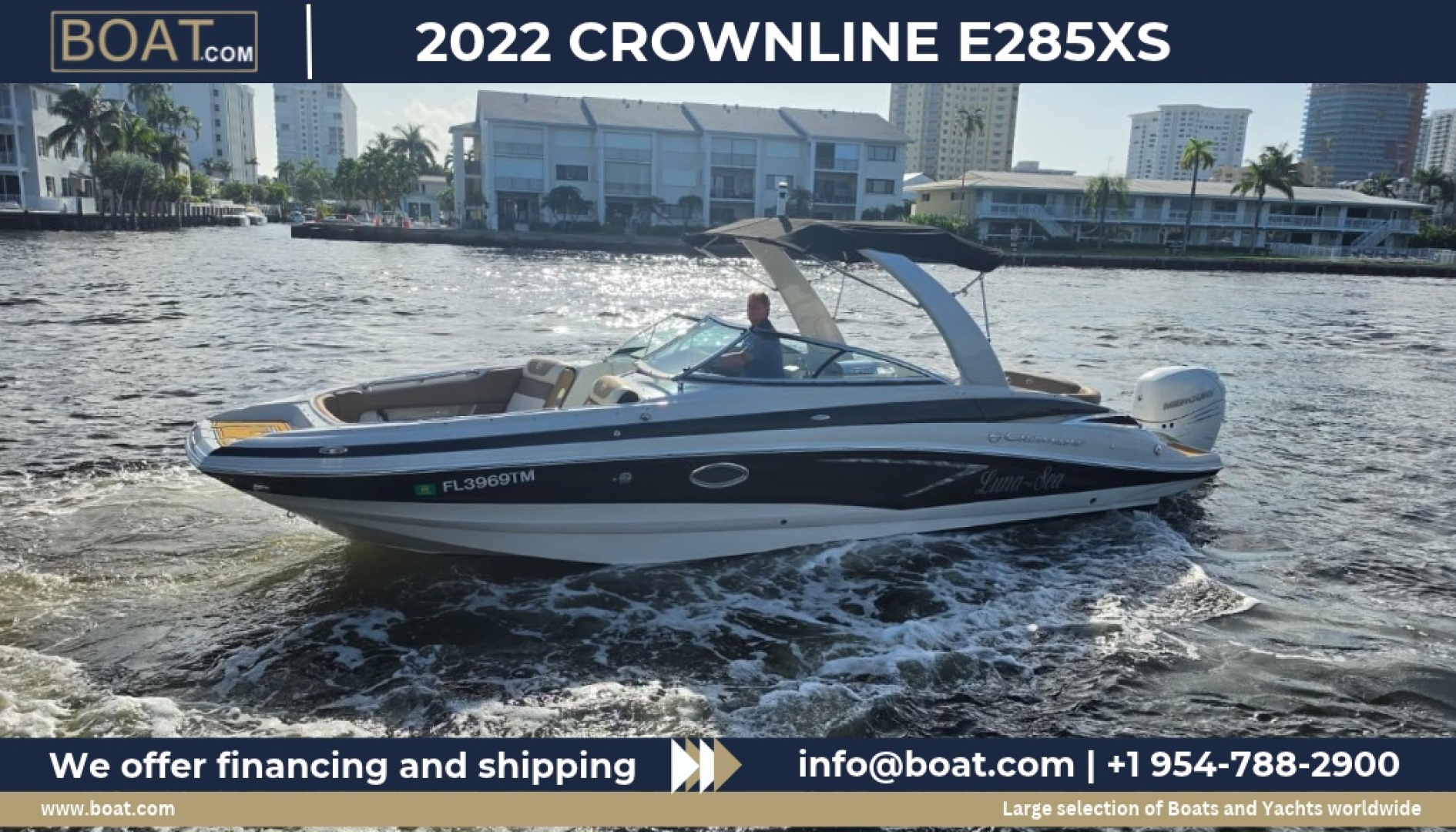 2022 Crownline 
