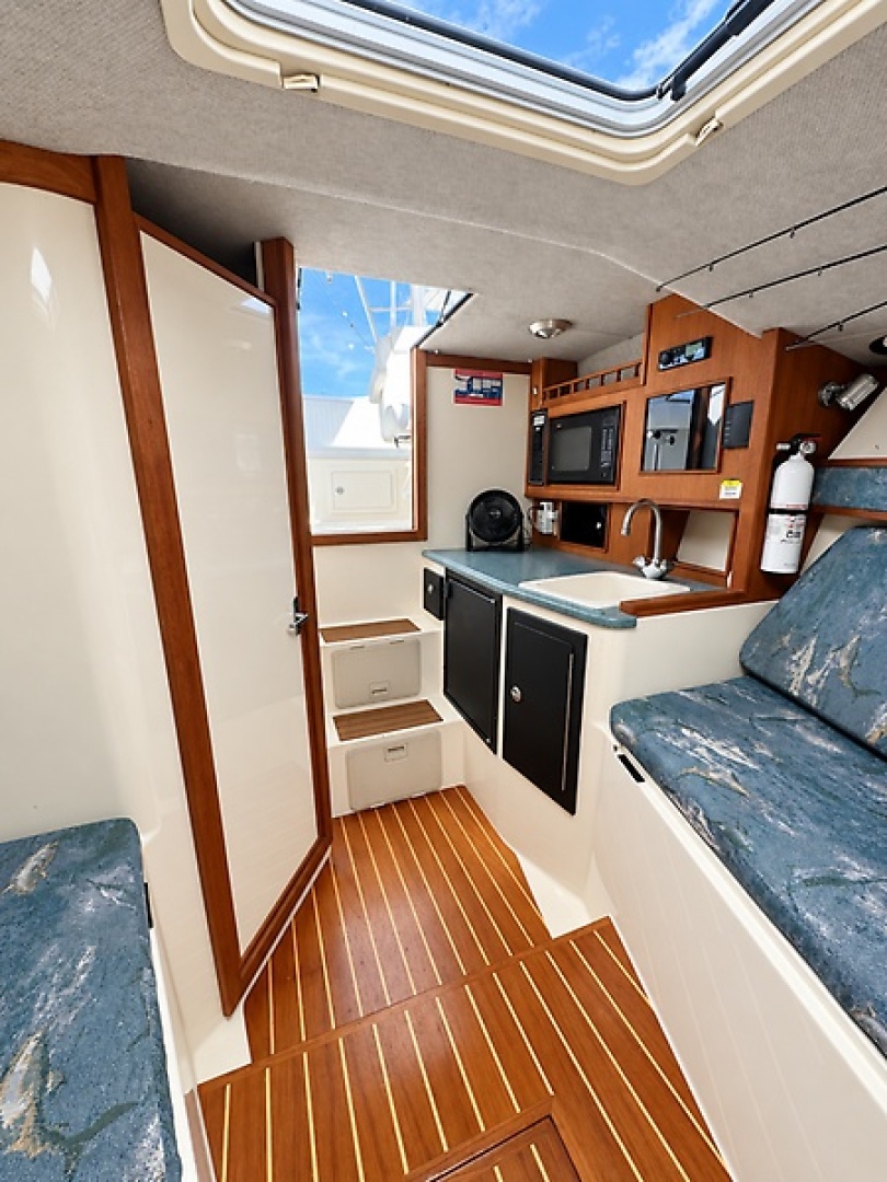Pole Position  28ft Carolina Classic Yacht For Sale