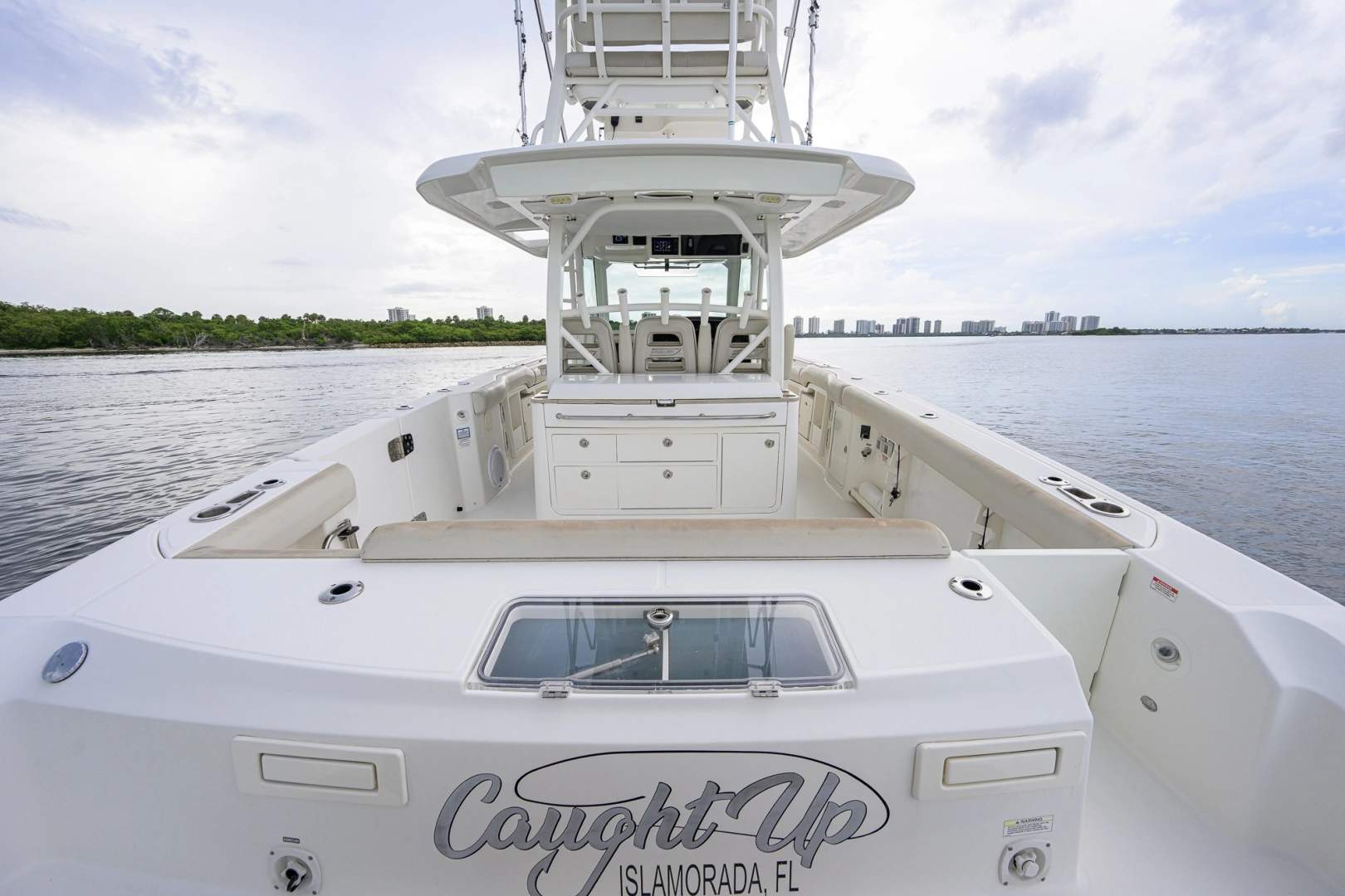 Boston Whaler 380 Outrage Yacht For Sale