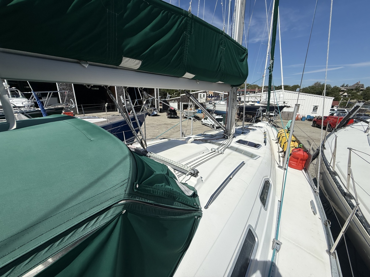2003 Beneteau Oceanis 393 — photograph 2