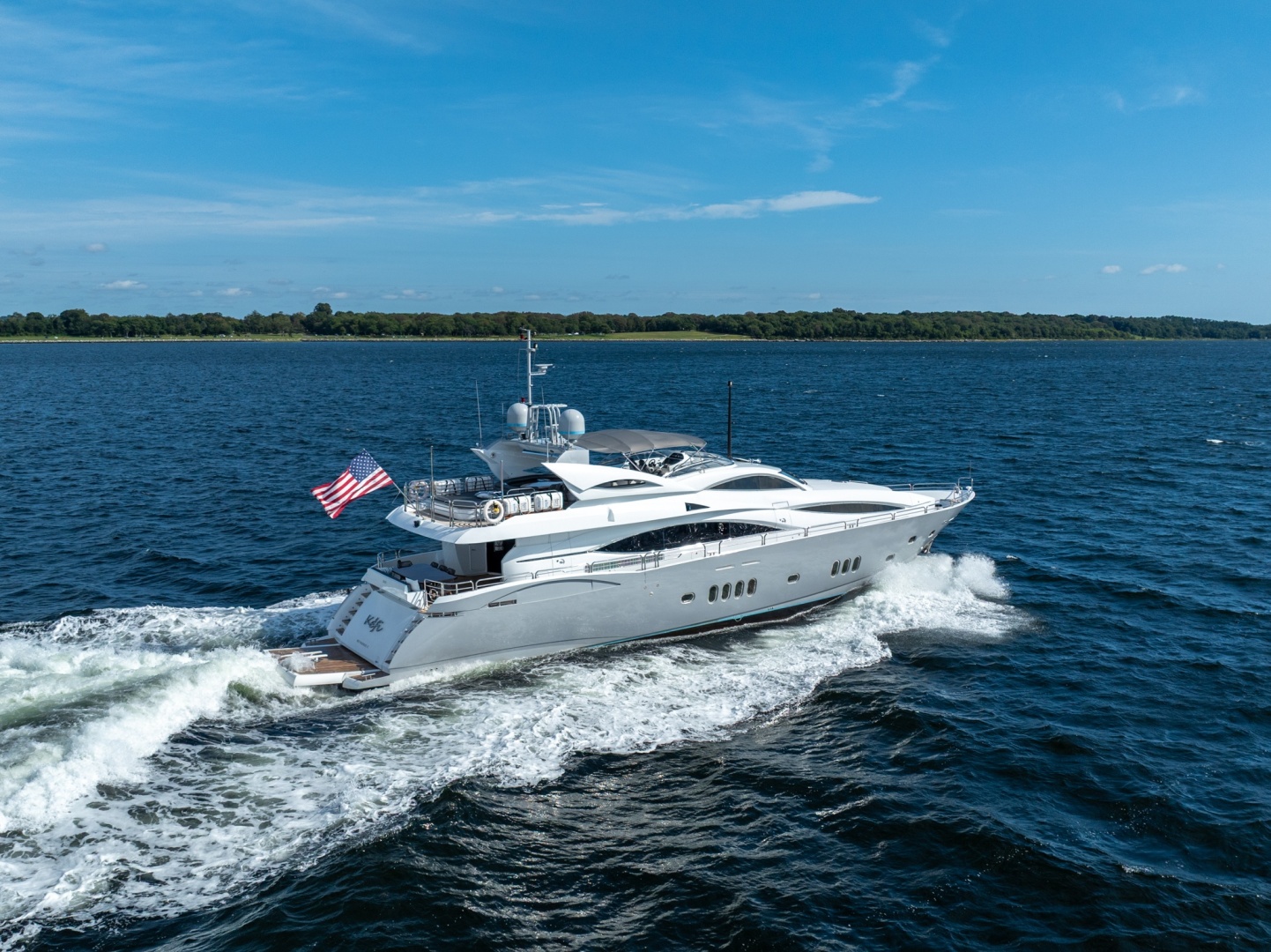2004 Sunseeker 105 Yacht