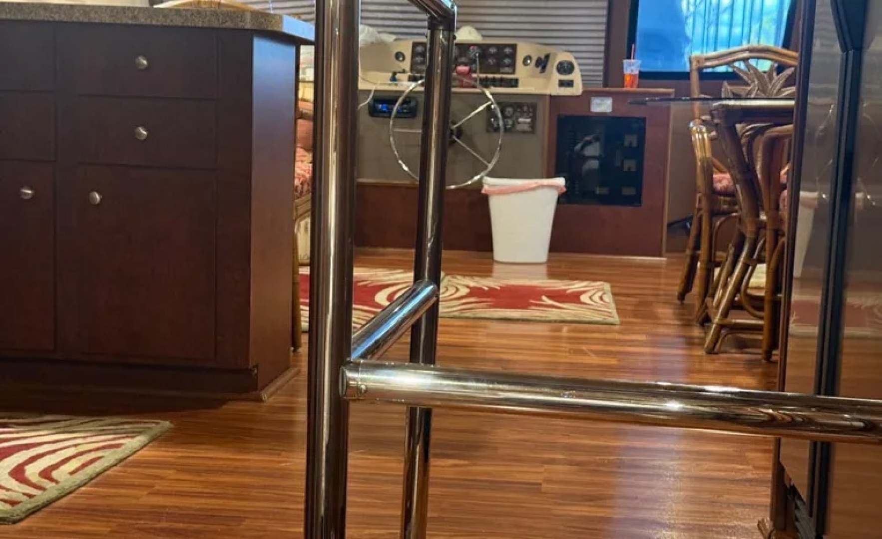 2006 Gibson 5500 LS