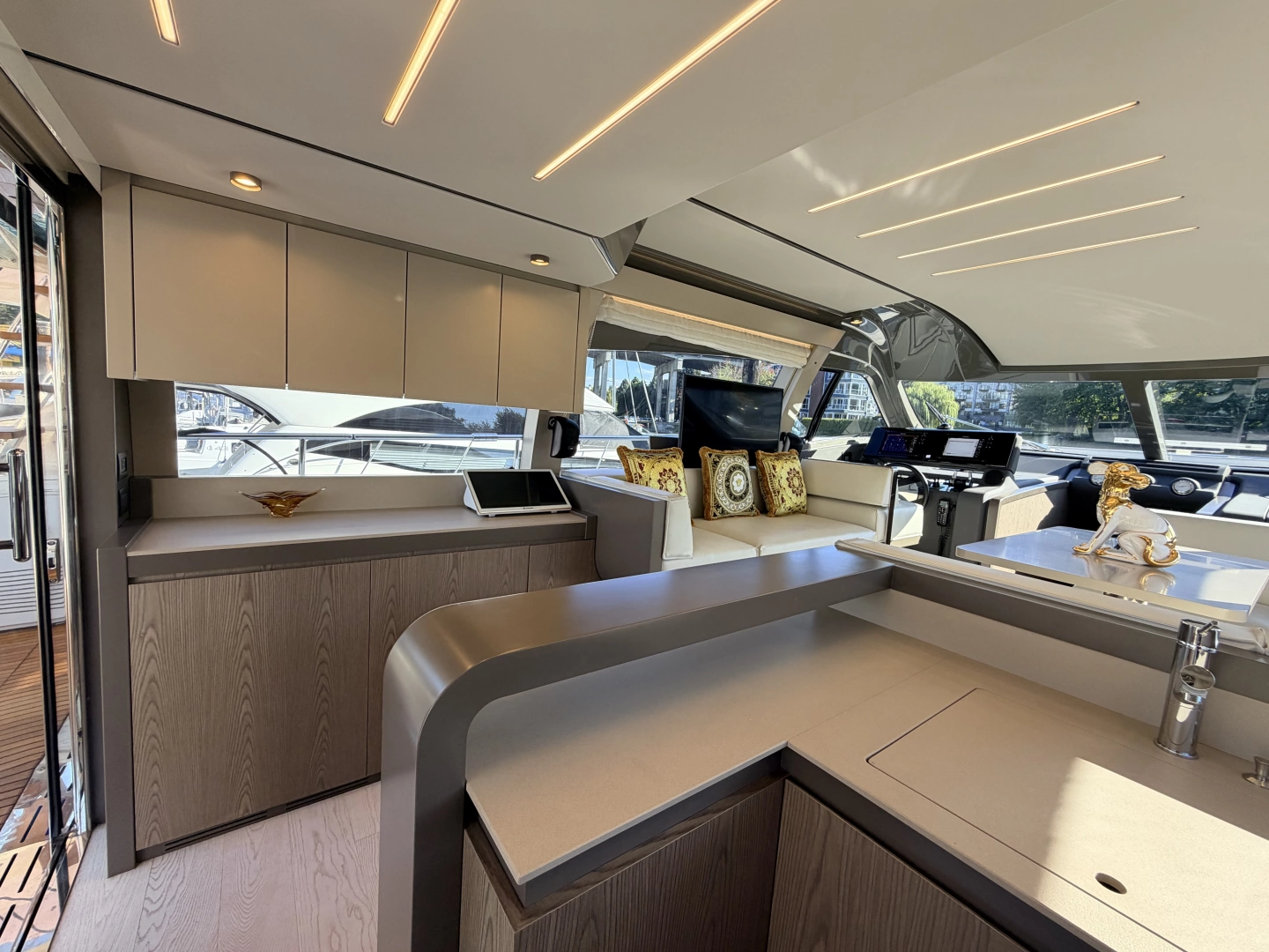 Ferretti Yachts 550 Fly Yacht For Sale