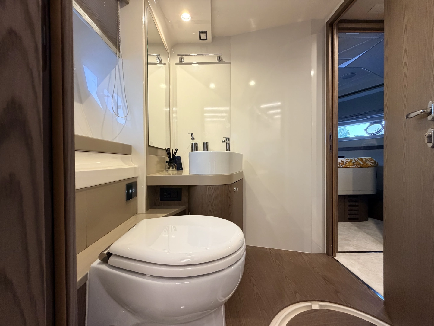 Ferretti Yachts 550 Fly Yacht For Sale