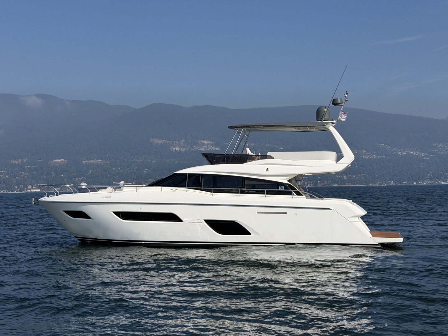 2020 Ferretti Yachts 550 Fly