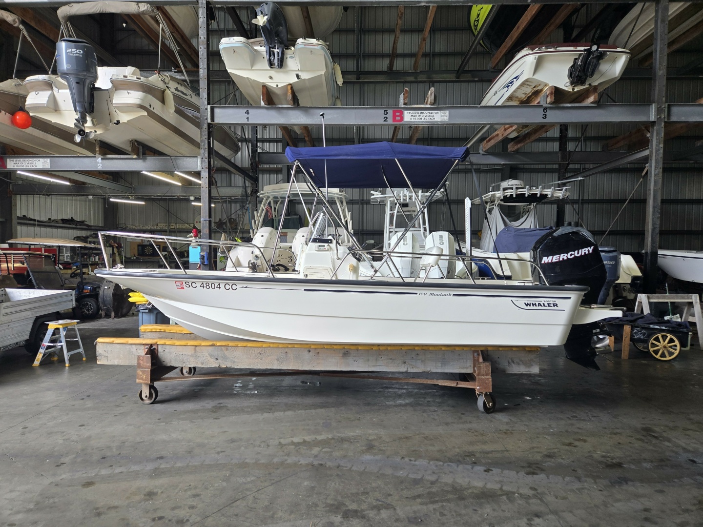 2010 Boston Whaler 170 Montauk