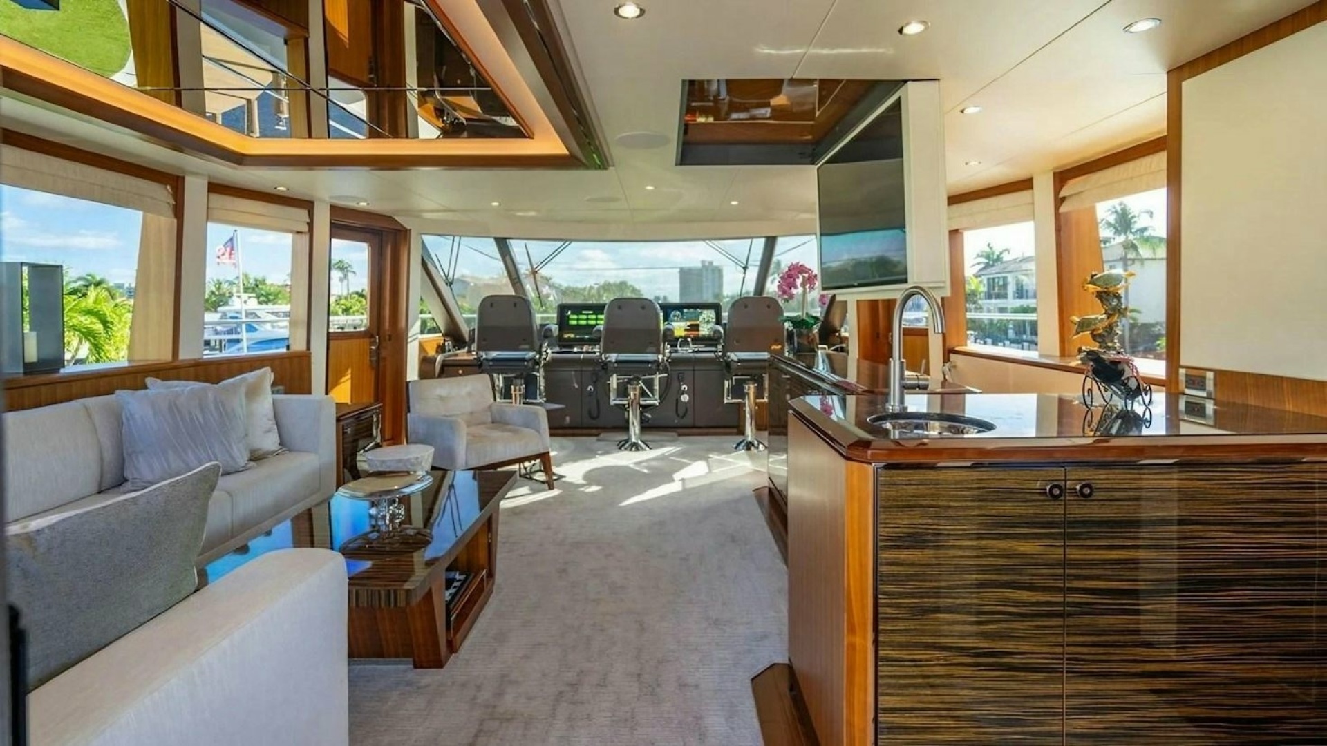 BELLA LISA 100ft Ocean Alexander Yacht For Sale